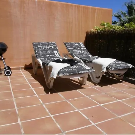 Precioso Con Jardin Y Piscina Comunitaria *