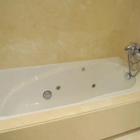 Precioso Con Jardin Y Piscina Comunitaria Apartmán *