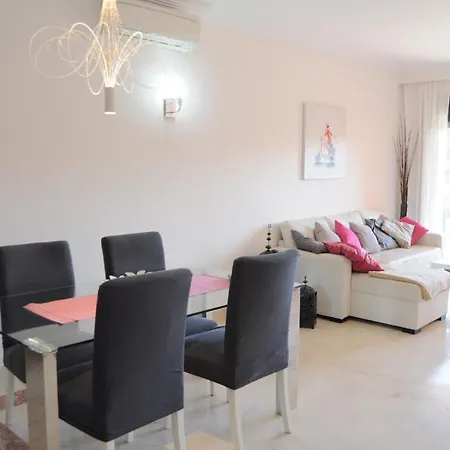 Apartmán Precioso Con Jardin Y Piscina Comunitaria *